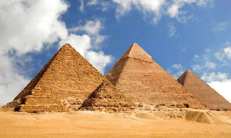 ثروات تقدر بالمليارات في مصر تدهش الجميع تعرف على اكتشافات المؤرخ الفرنسي في مصر التي سوف تجعل مصر أغني دول العالم!!